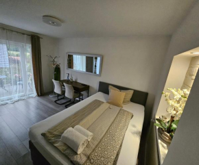 Sunny room 2